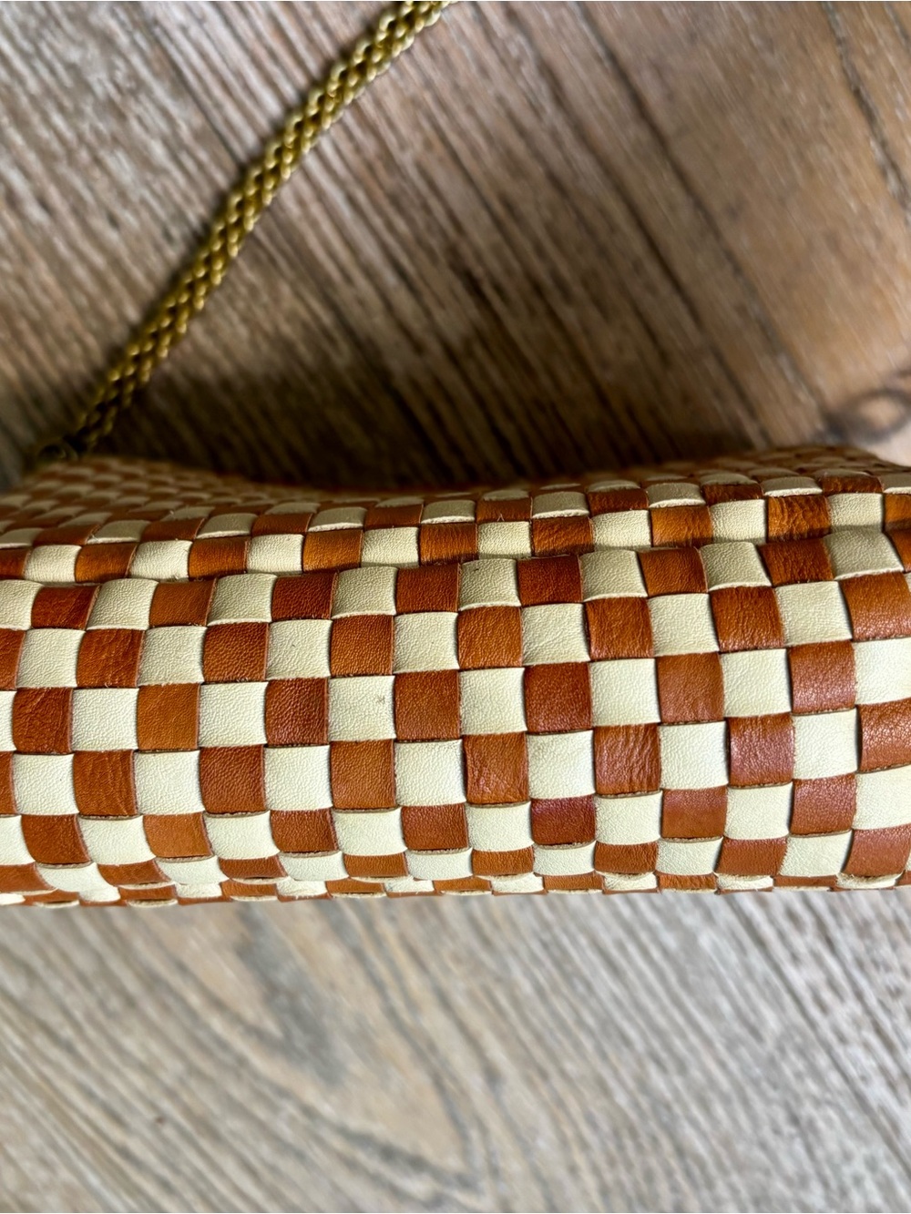 Clare V. Midi Sac in the gorgeous Natural & Cream Woven Checker leather - Picture 5 of 7